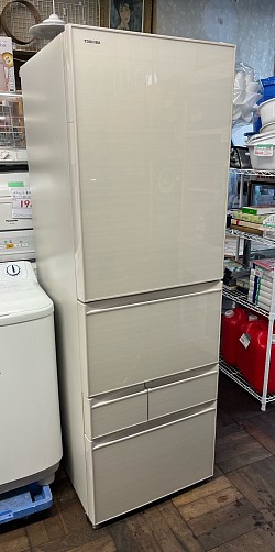 東芝18年411L 冷凍冷蔵庫60000円