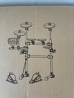電子ドラム　新品30000円